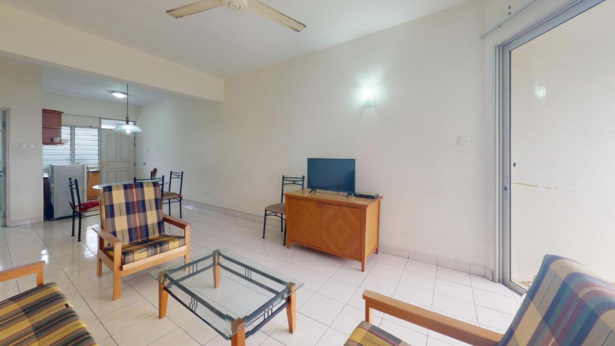 Seri Bulan Apartment *